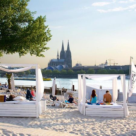 Sunset - Du, Deine Truppe Und Eine Einzigartige Stadt - Cologne Exterior photo