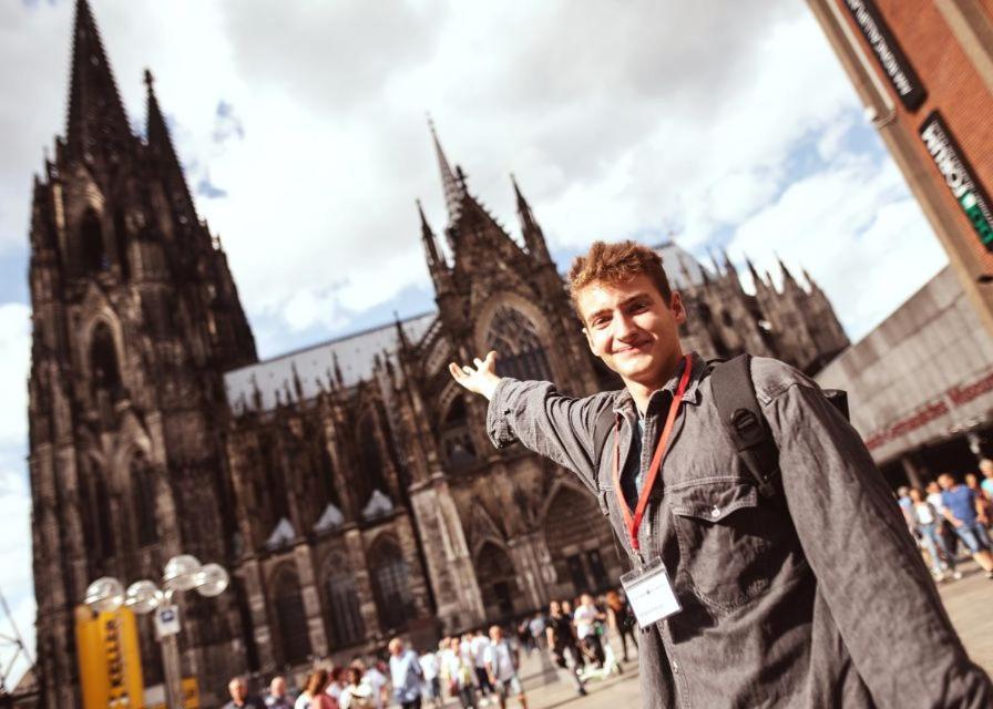 Sunset - Du, Deine Truppe Und Eine Einzigartige Stadt - Cologne Exterior photo